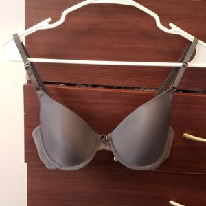 Bra 34b